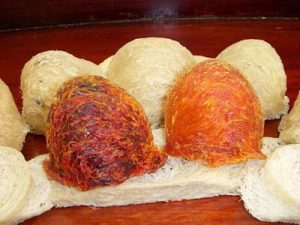 Phân biệt yến sào thật và giả qua màu sắc